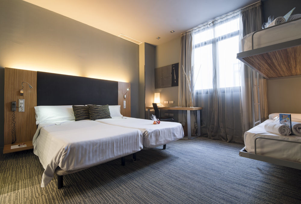 Petit Palace Tres Cruces Madrid