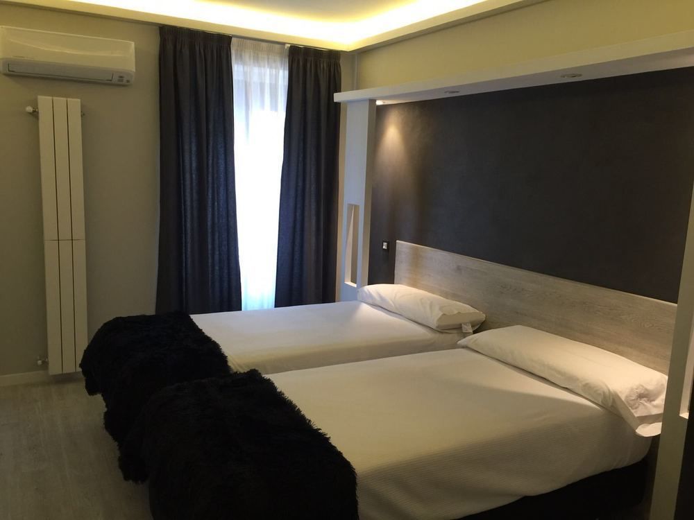 Pensión Overnight 3*