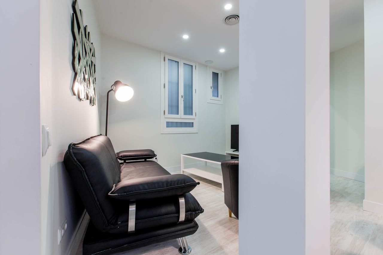 Book In - Cascorro Deluxe Madrid
