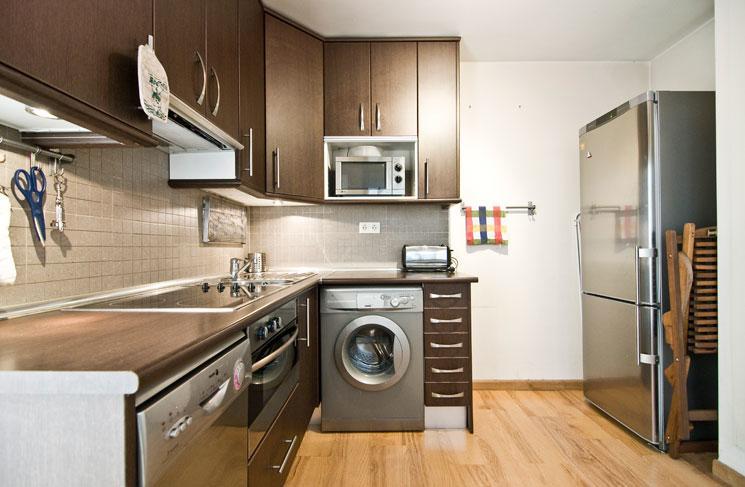 Apartamento Atico Con Terraza En Sol *