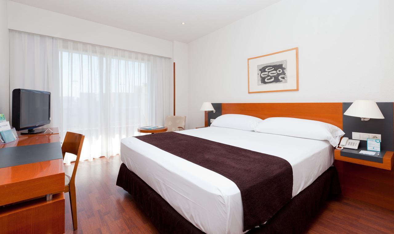 Senator Barajas Hotel Madrid