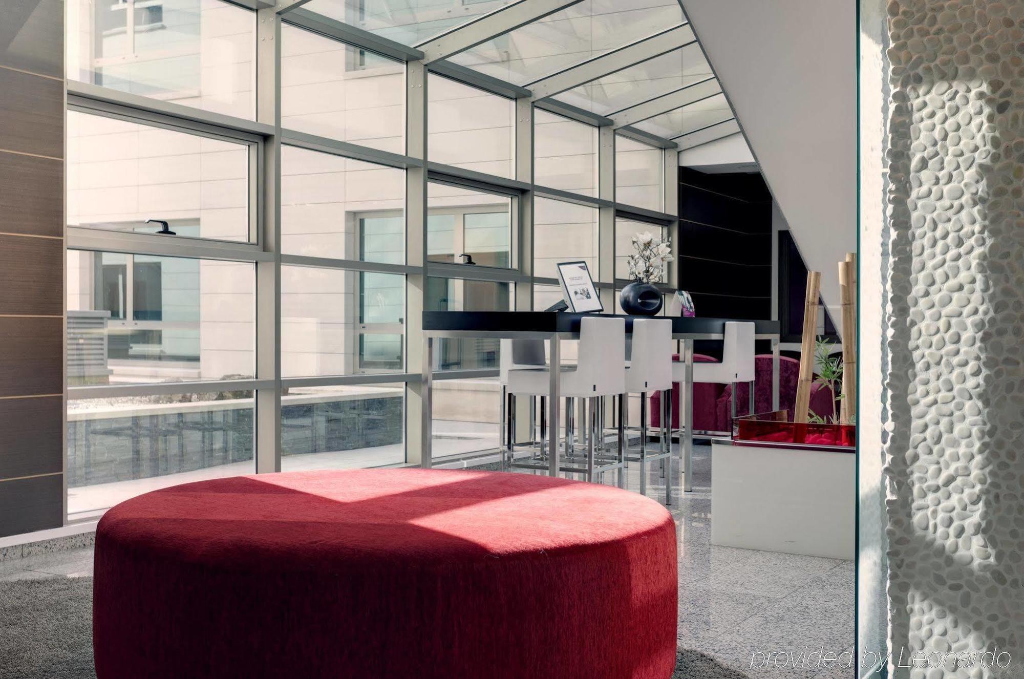 Crowne Plaza Airport Hotel