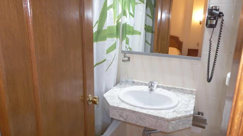Hotel Senorial 3*