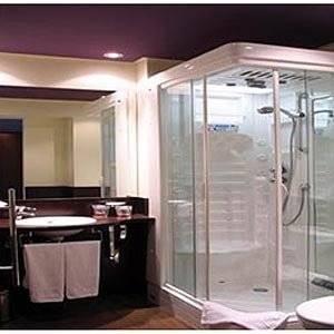 High Tech Nueva Castellana 3* Madrid