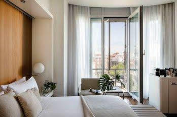 Me Reina Victoria By Meliá Hotel