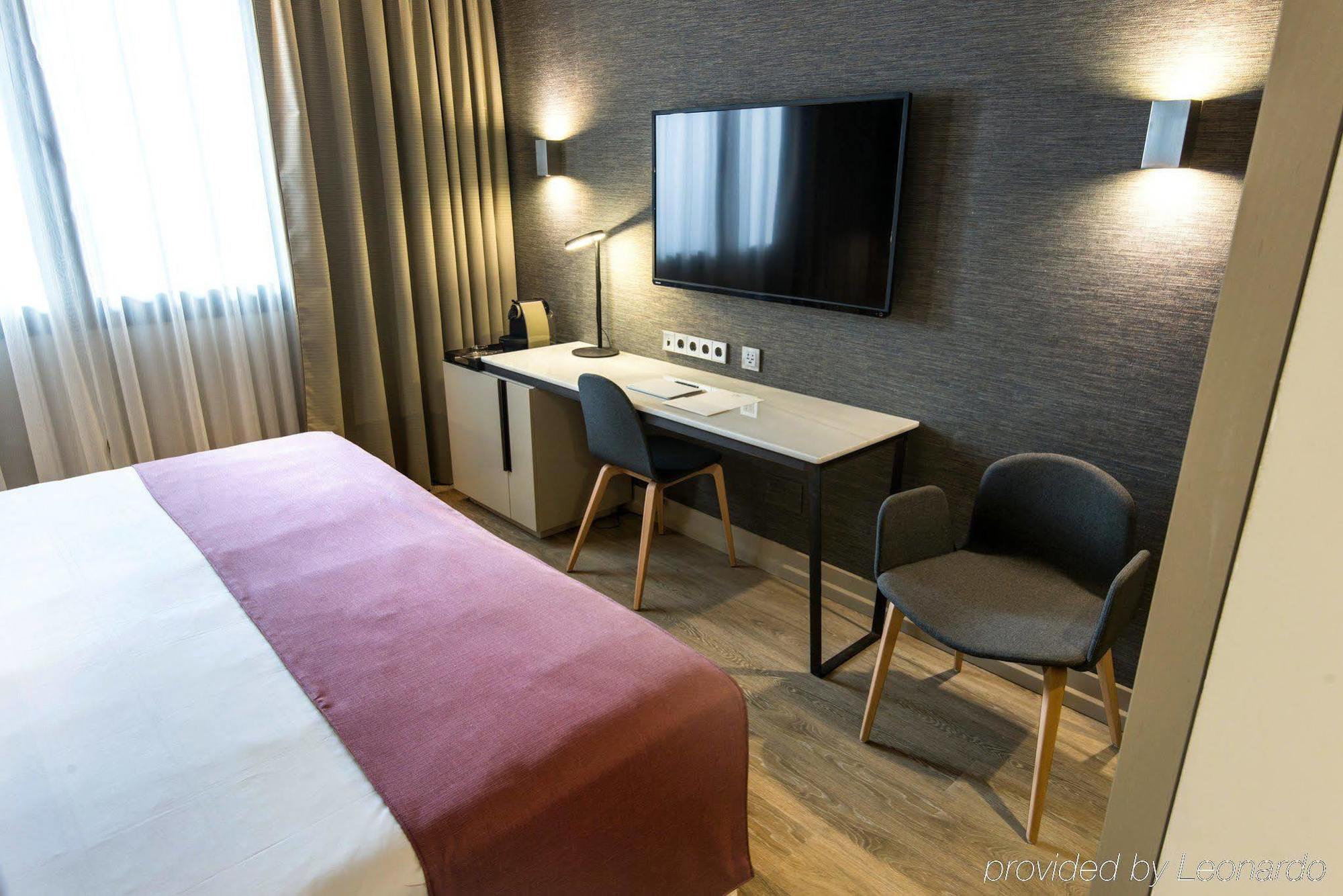 Barceló Emperatriz Hotel 5*