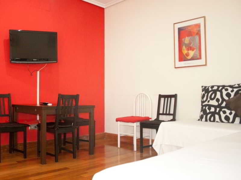 Apartahotel New Point 3*