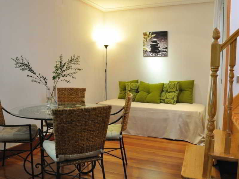 Apartahotel New Point