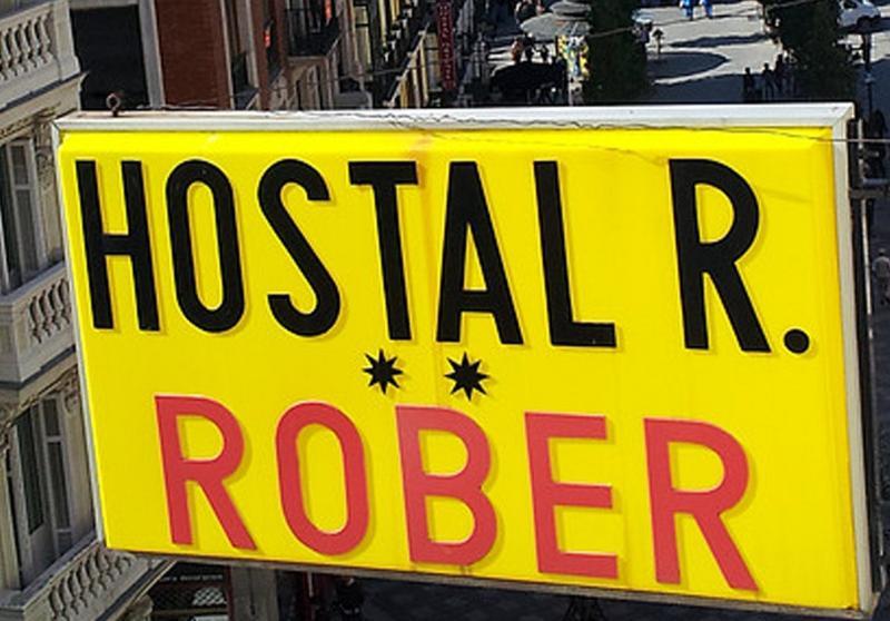 Pensión Rober 2*