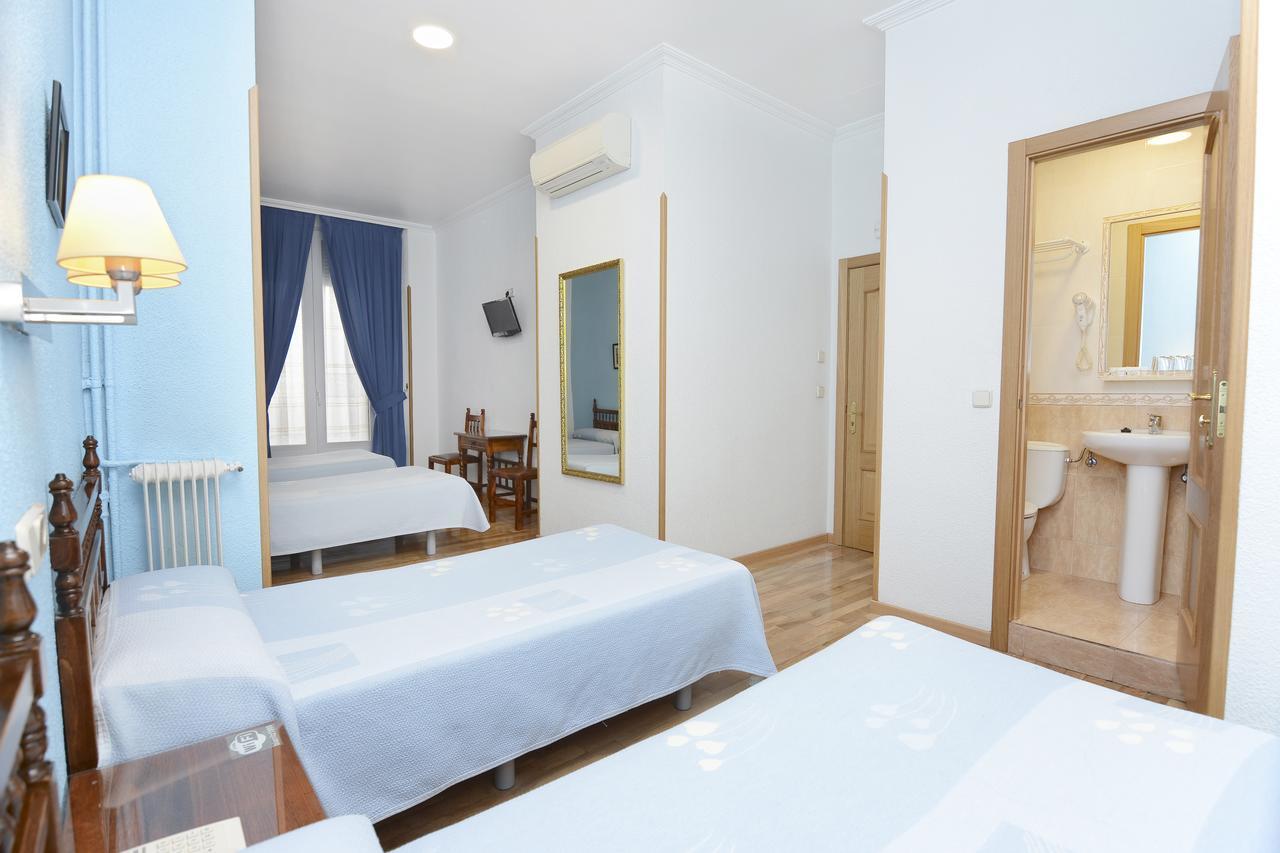Pensión Biarritz 2*