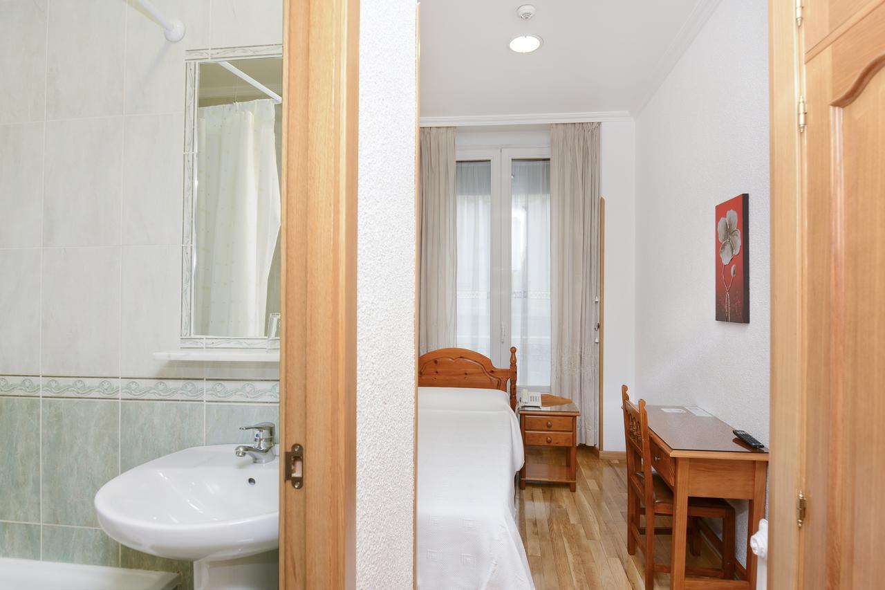 Pensión Biarritz 2*