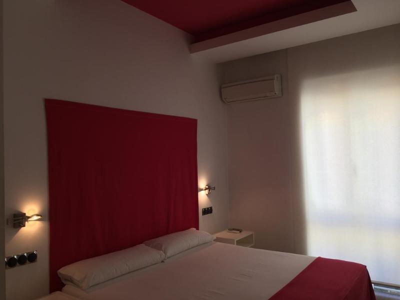 Hotel Santa Ana Colors 2*