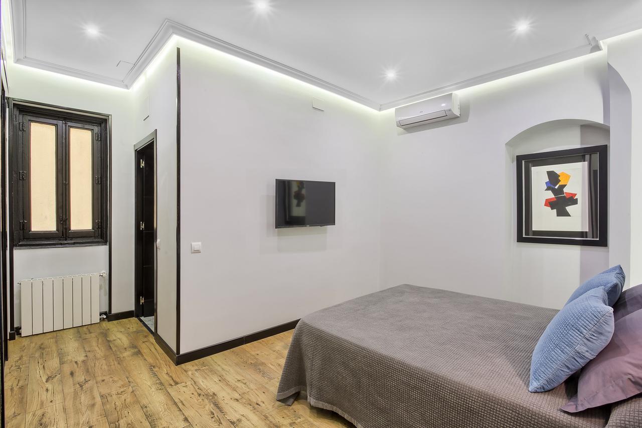 Serrano Golden Mile, By Presidence * Madrid