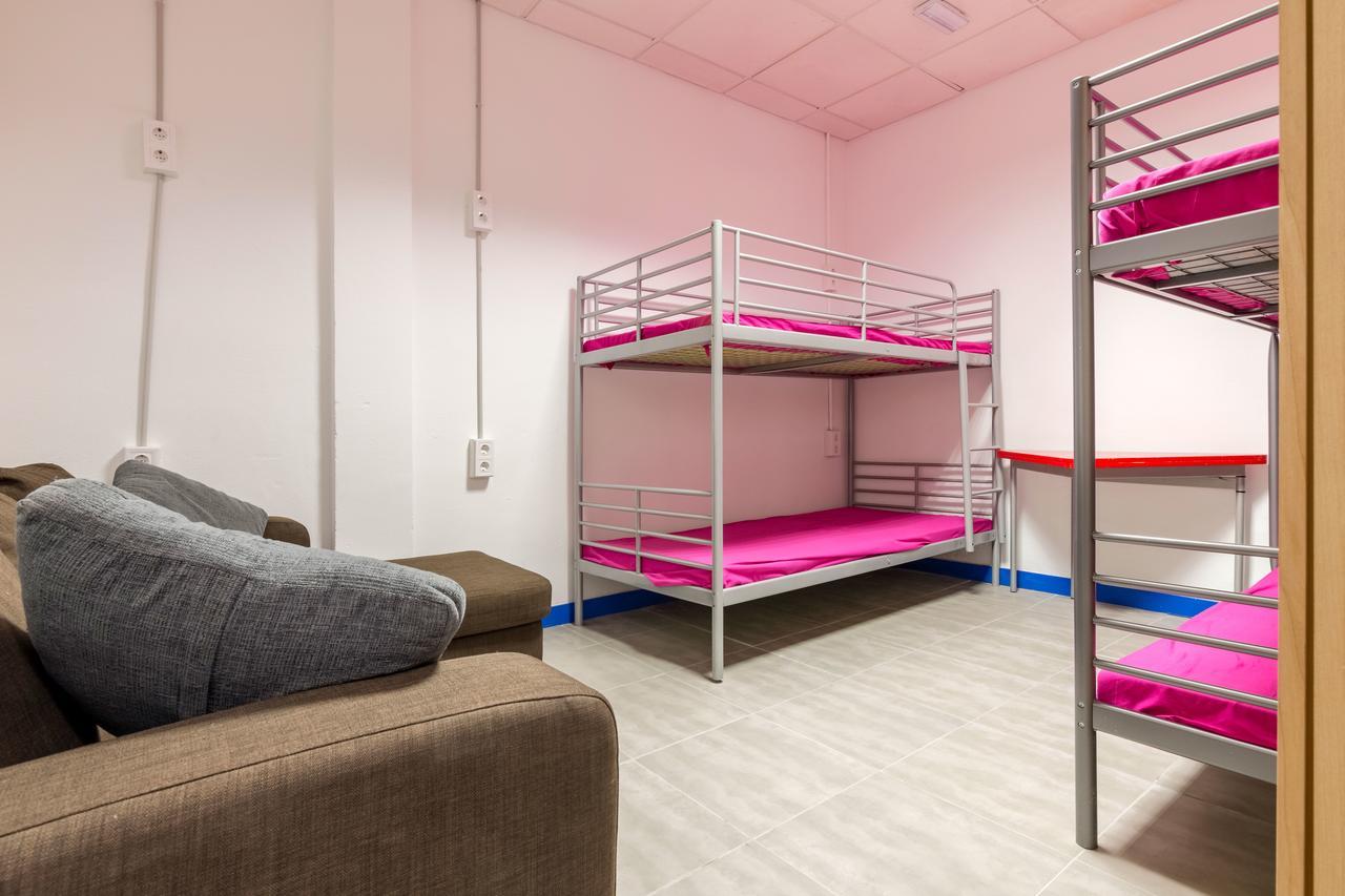 Ah - Alfred Hostel * Madrid