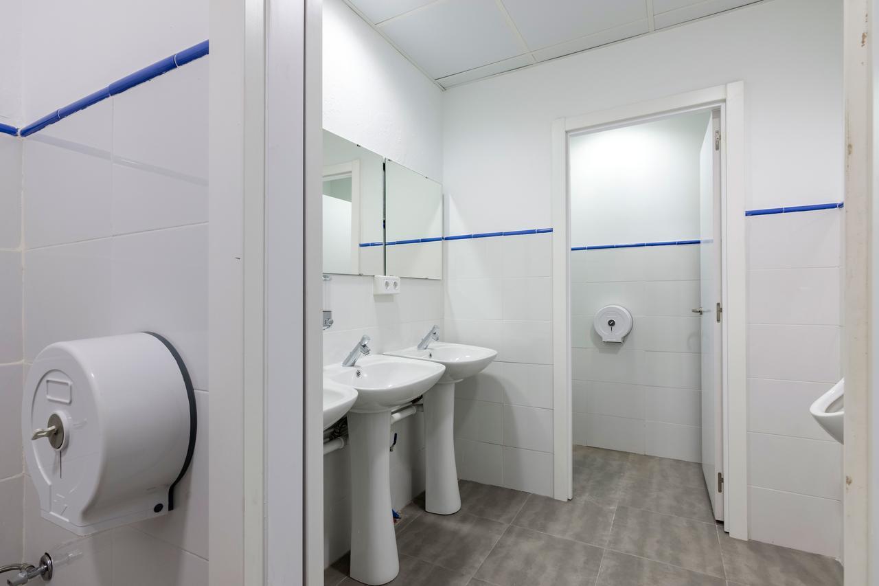 Hostal Ah - Alfred Hostel Madrid