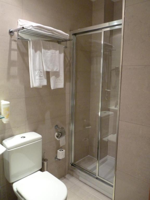 4c Puerta Europa 2* Madrid