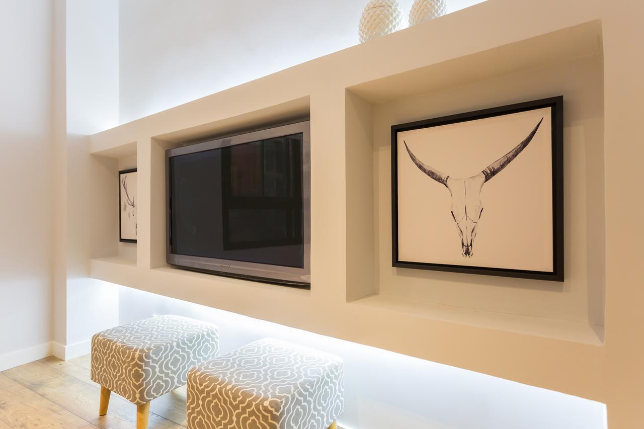 Conde Duque Excellent, By Presidence * Madrid