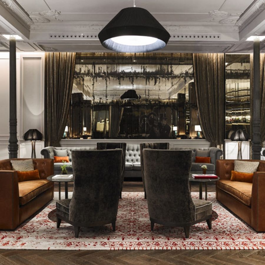 Gran Inglés - The Leading Of The World Madrid