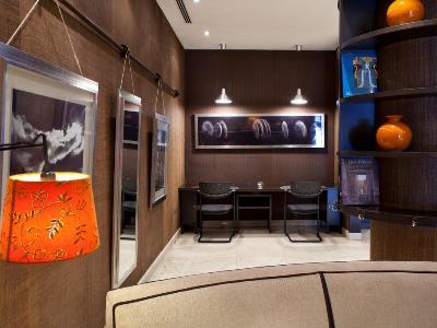 Nh Sur Hotel 4*