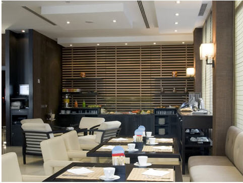 Nh Sur Hotel