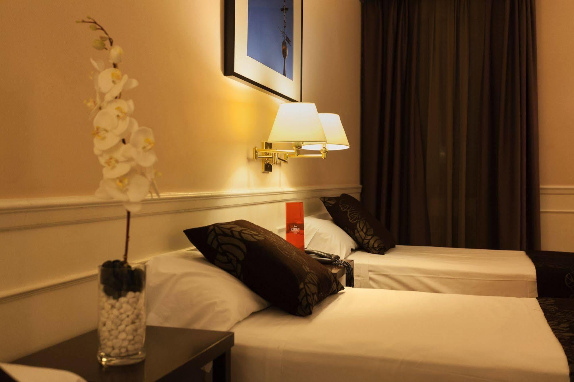 Cortezo Hotel 3*