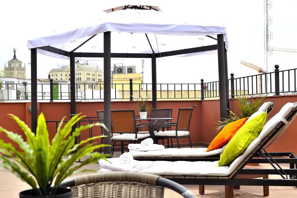 New Point Apartahotel