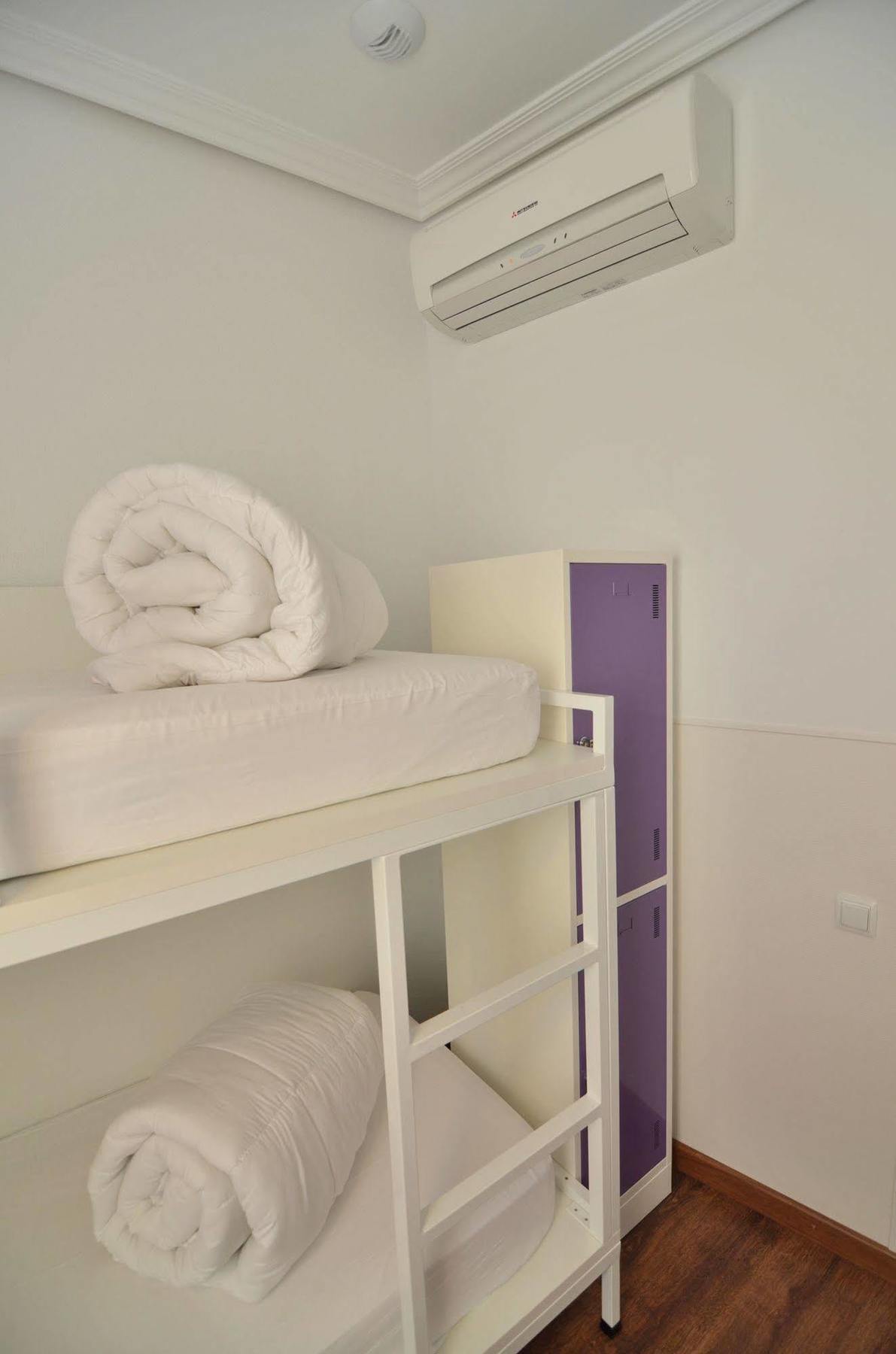 Far Atocha Hostal Madrid