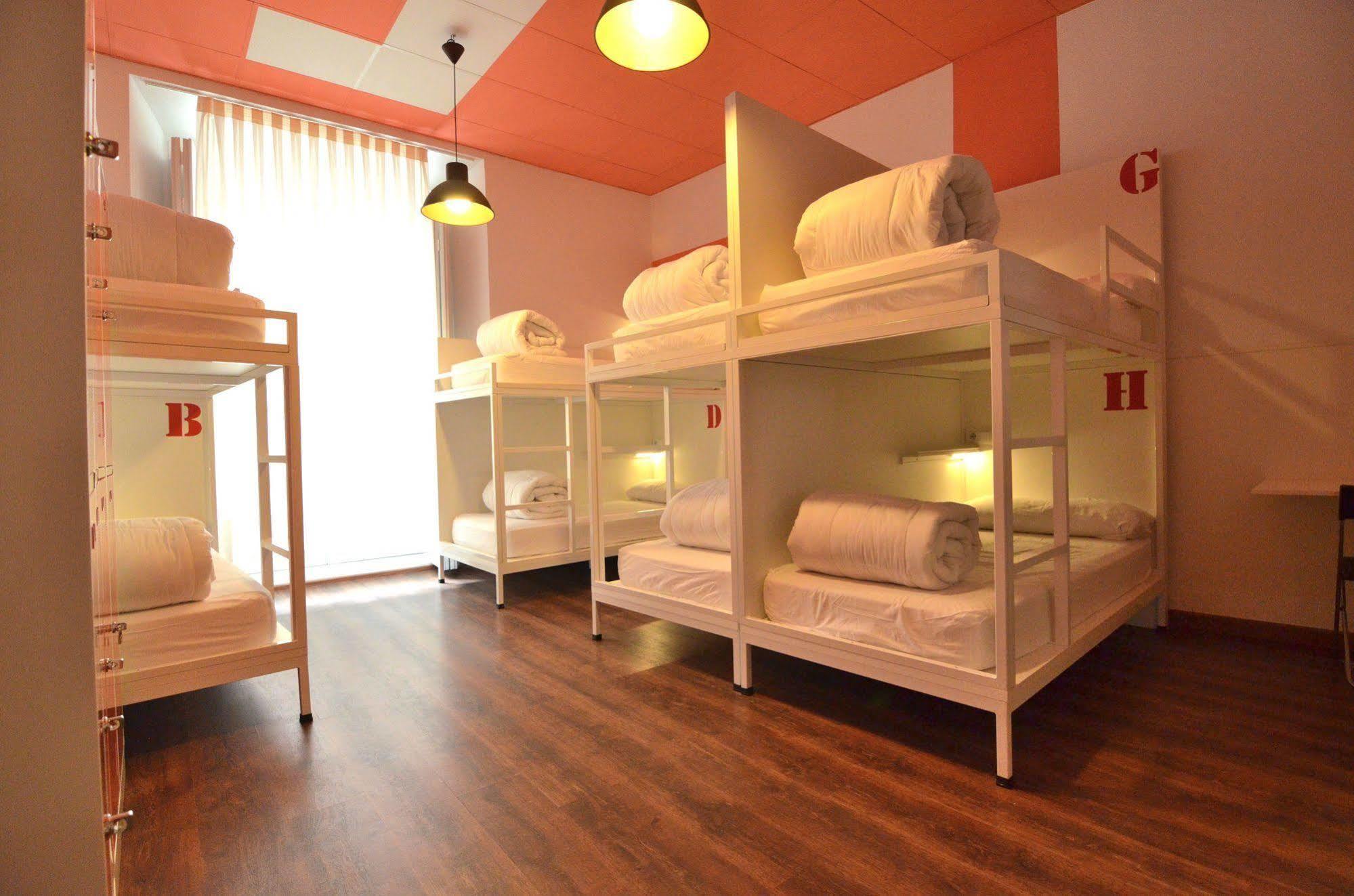 Far Atocha Hostal Madrid
