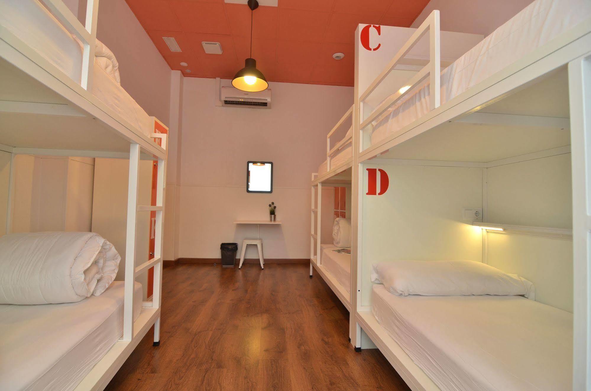 Hostal Far Atocha *