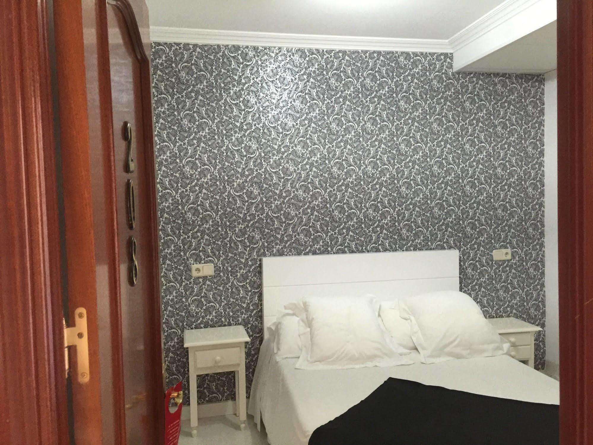 La Estrella 2*
