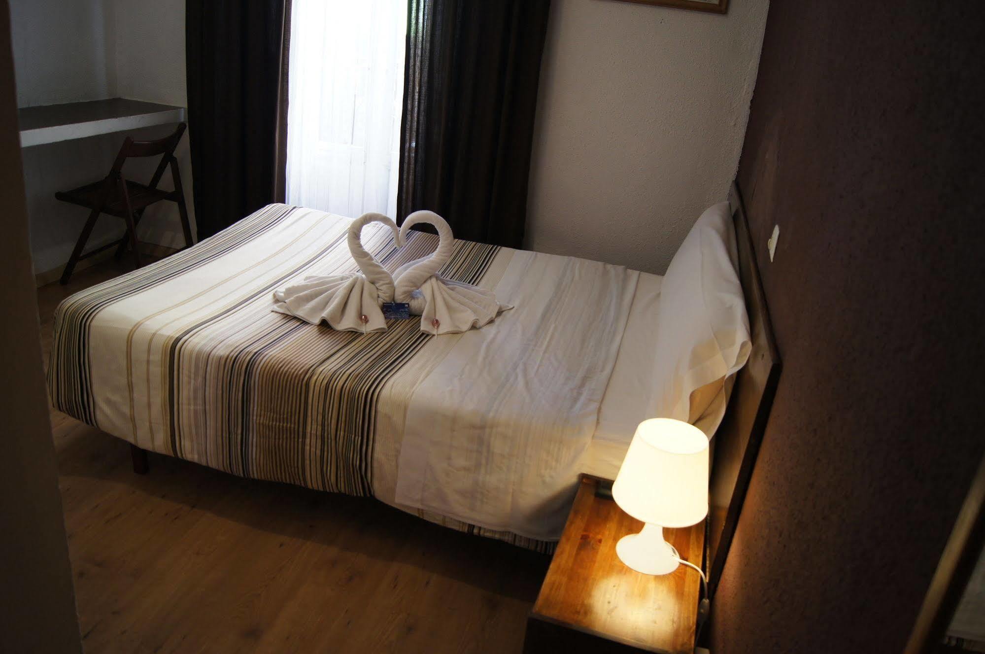 A Nuestra Senora De La Paloma Hostal Madrid
