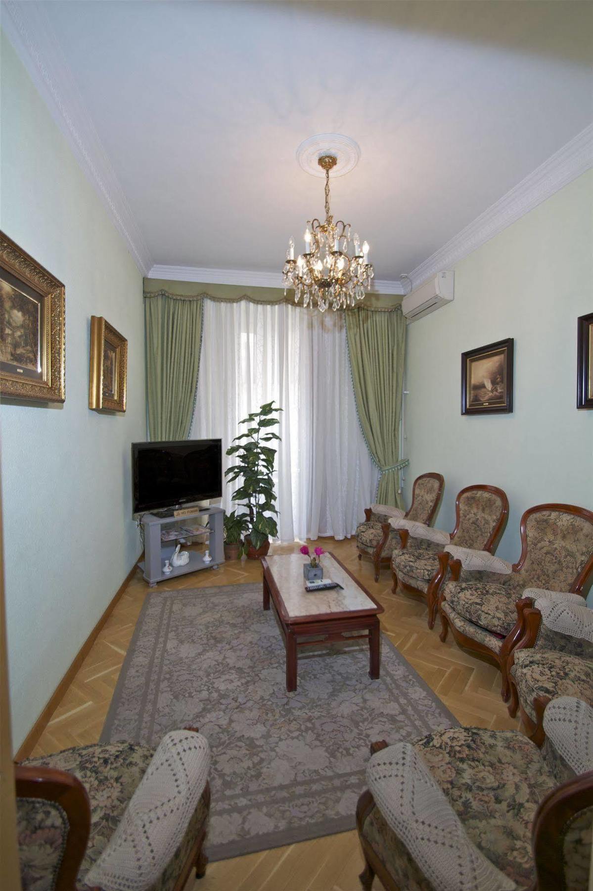 Greco Gran Via Guest house Madrid