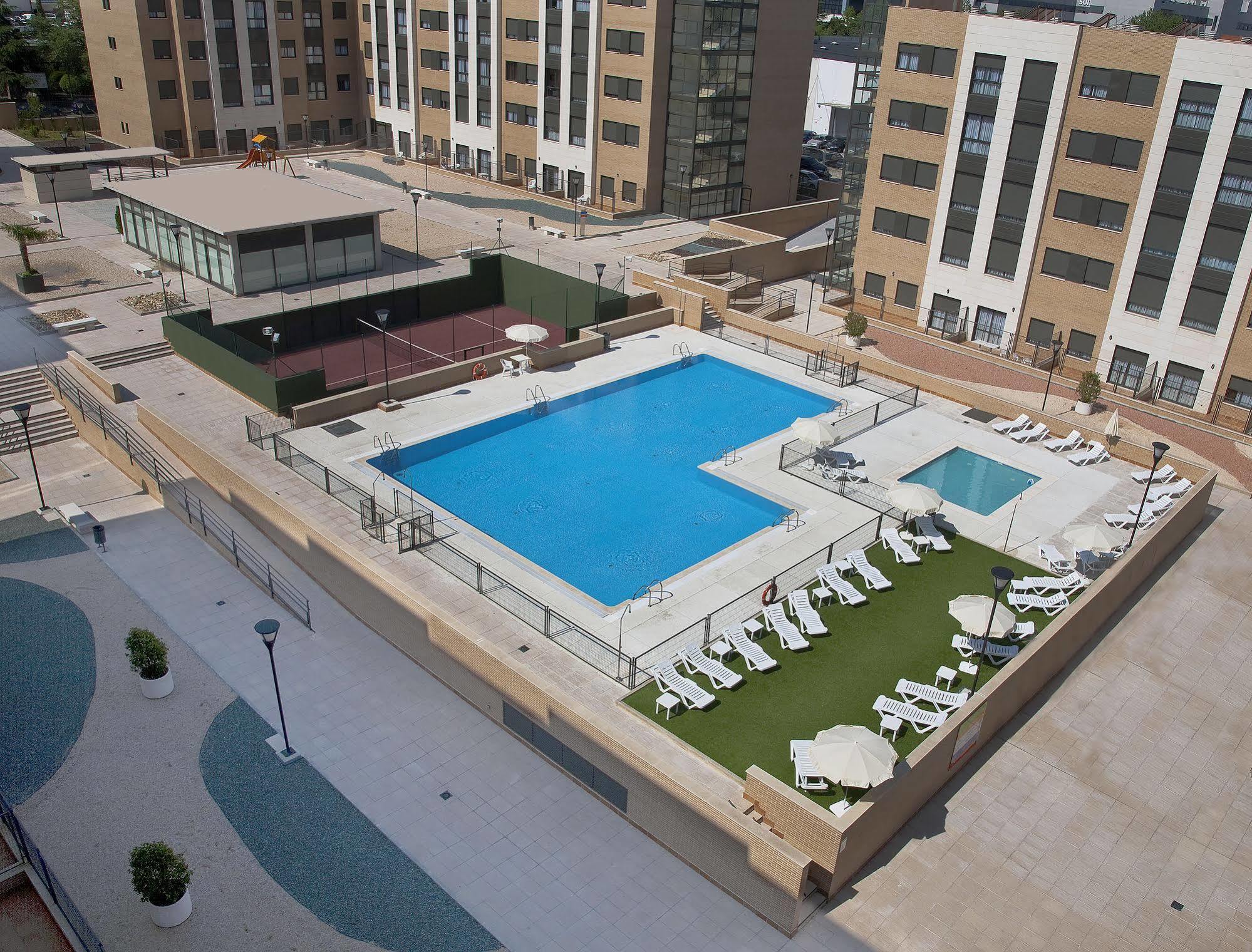 Compostela Apartahotel 3*