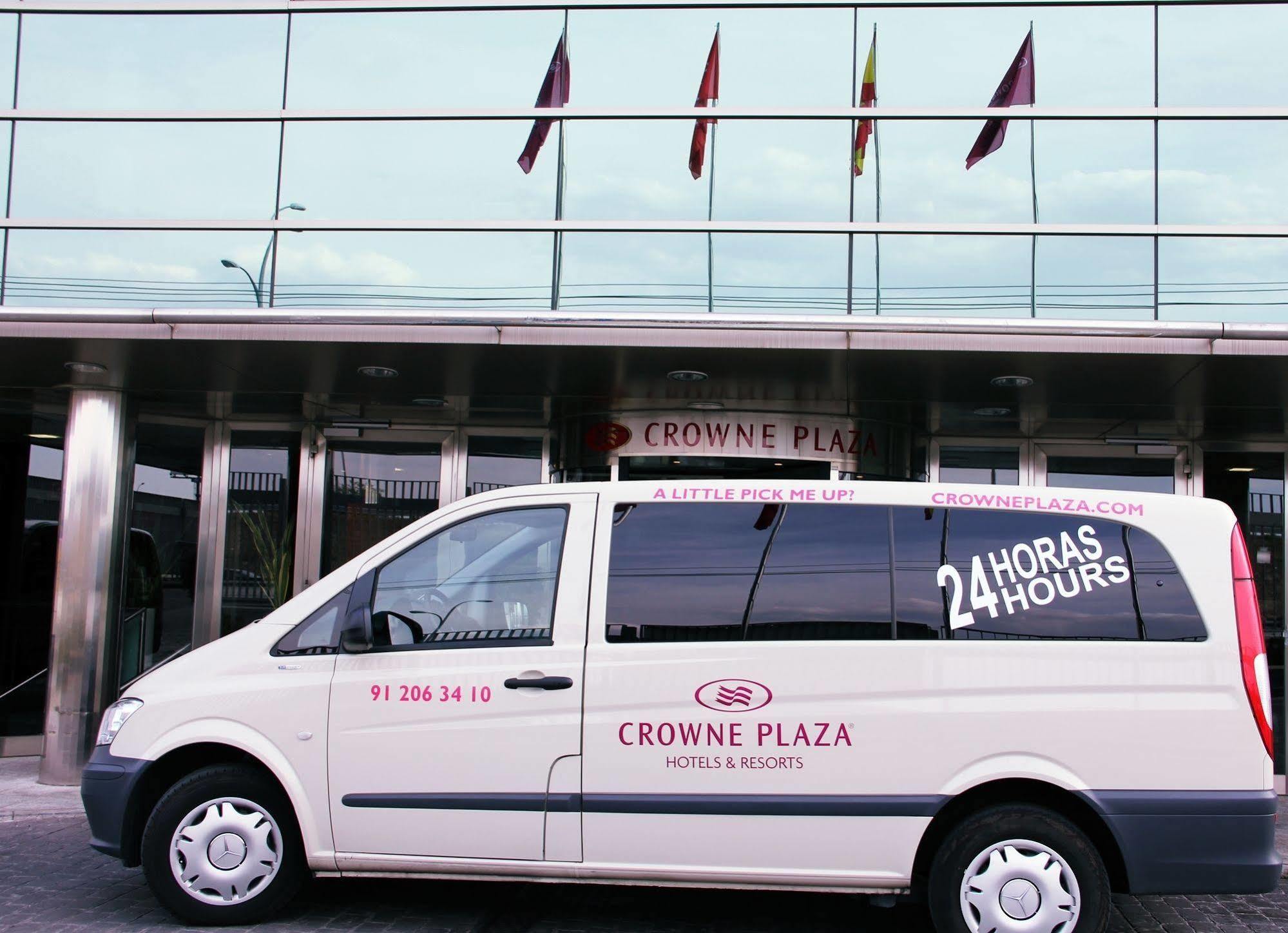 Crowne Plaza Airport 4*