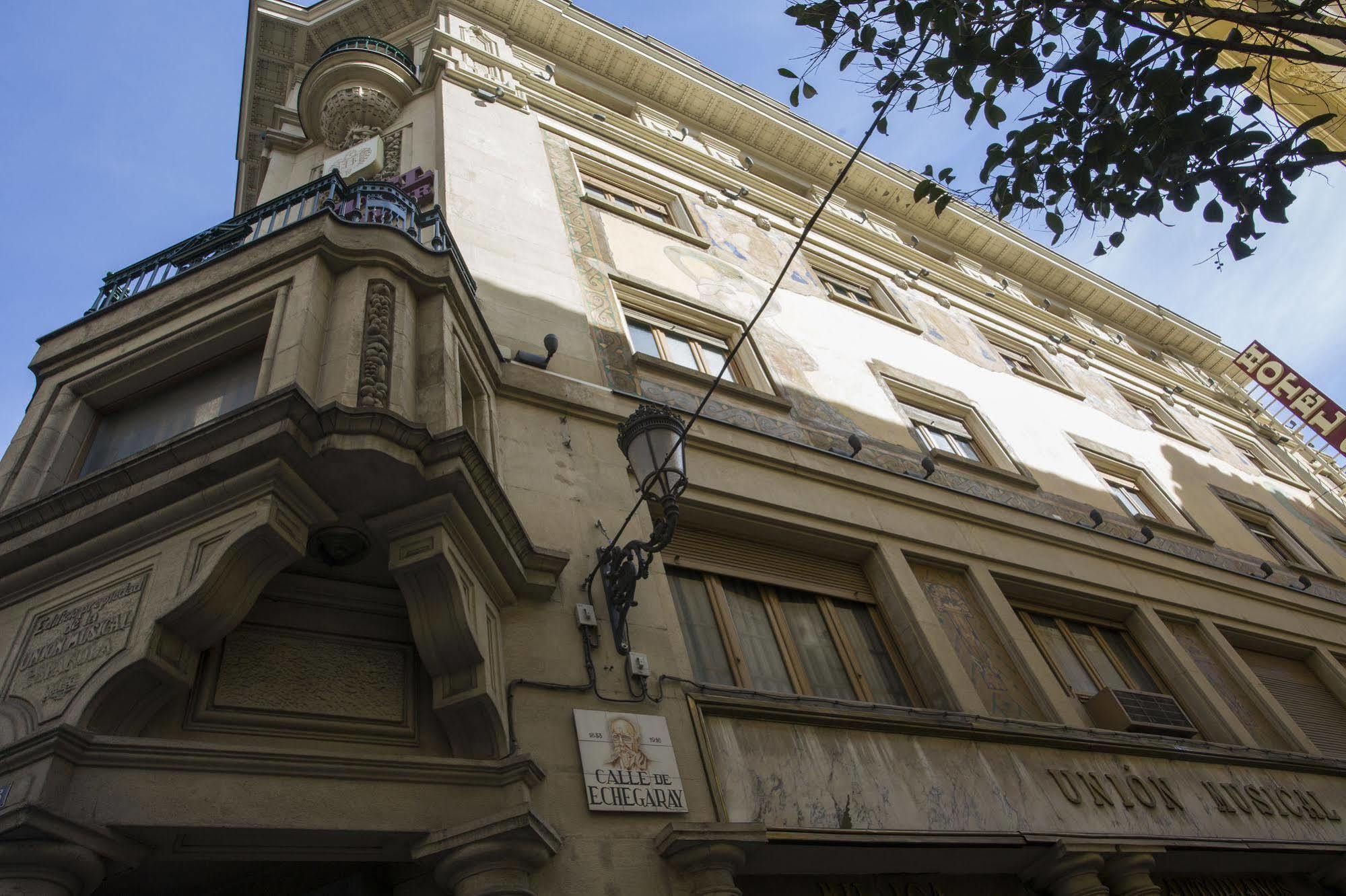 Casual Del Teatro Madrid
