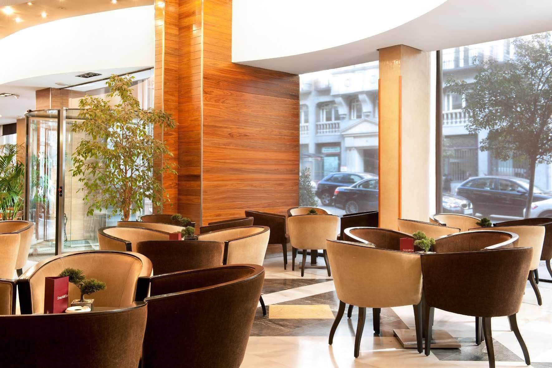 Catalonia Gran Vía Hotel 4*