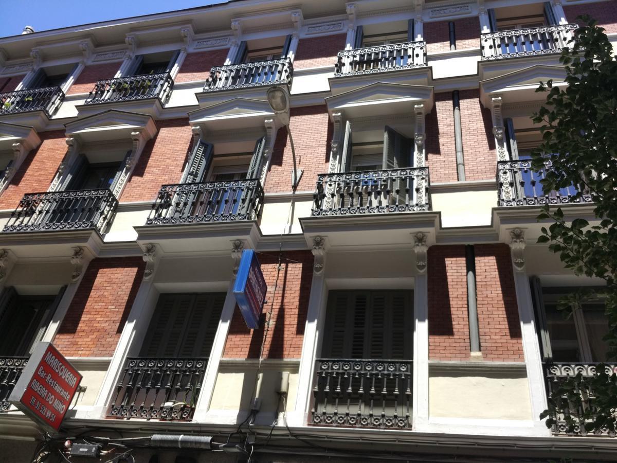 Dominguez Hotel *