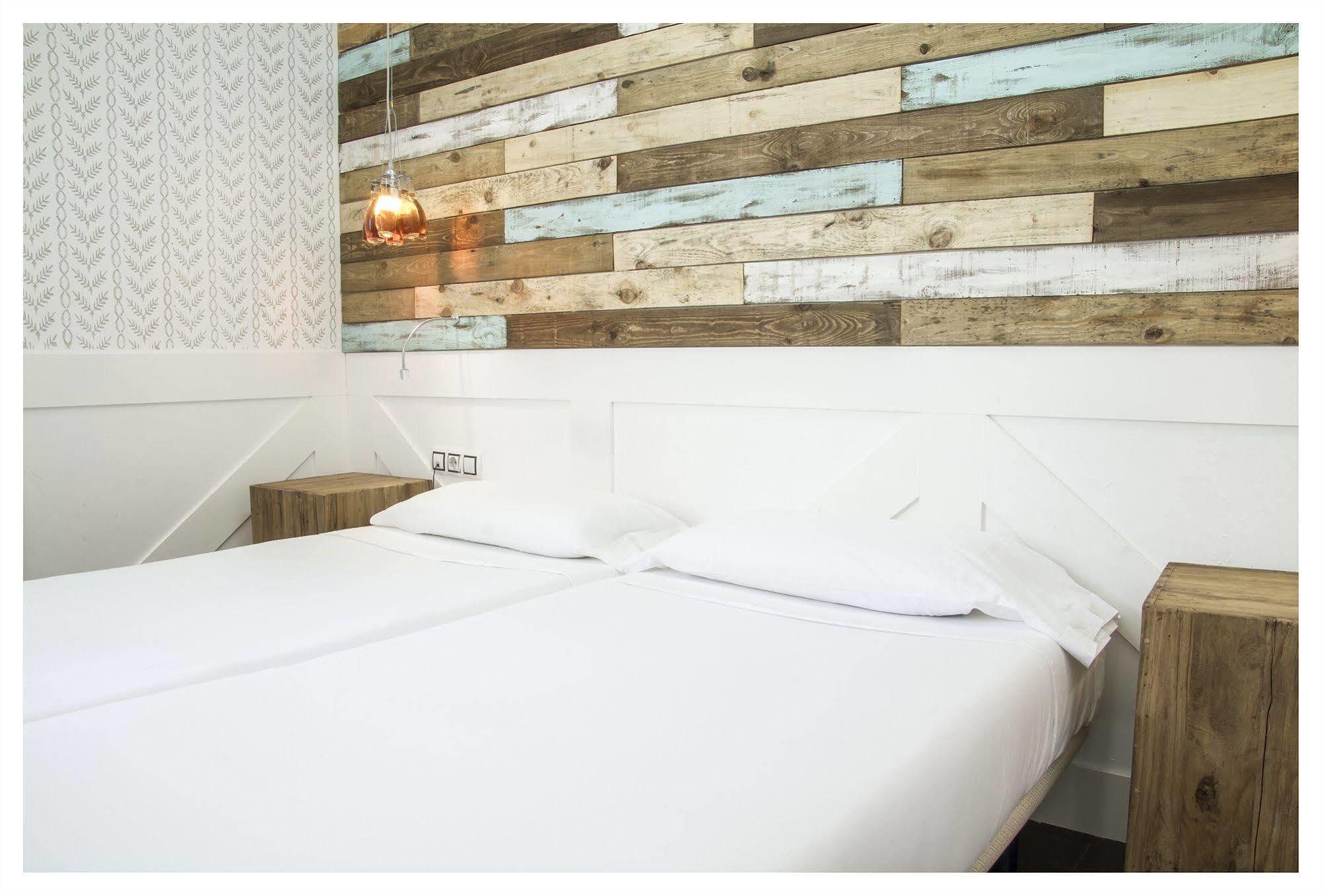 Life Gran Via Design Hotel 3*