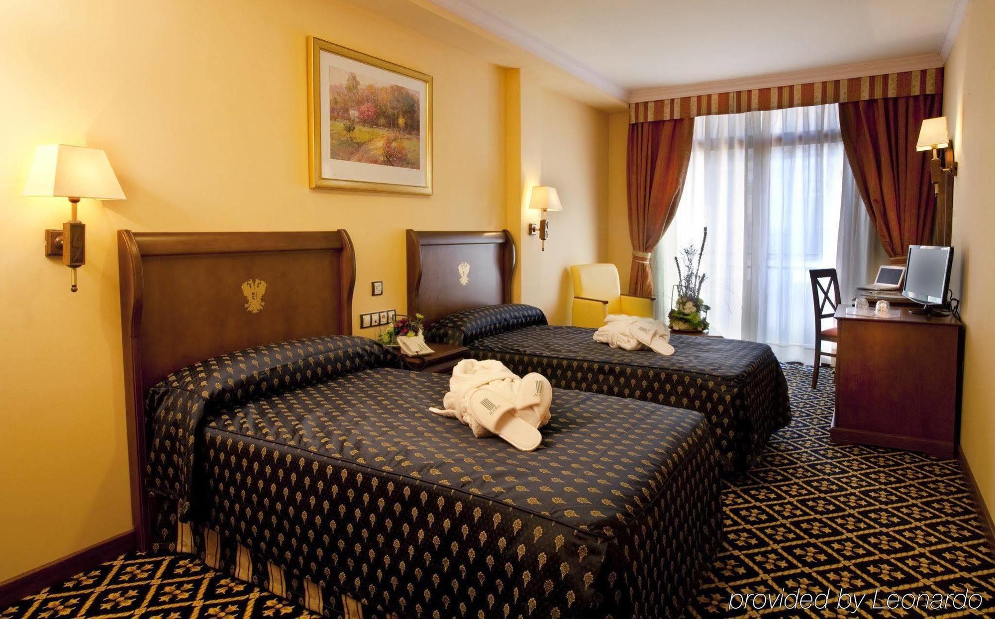 Agora Juan De Austria Hotel