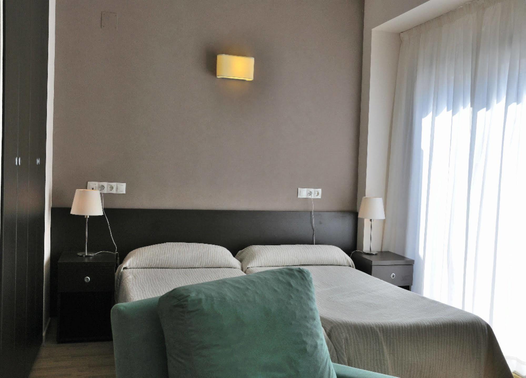 Residencia Universitaria Erasmo Apartamento *