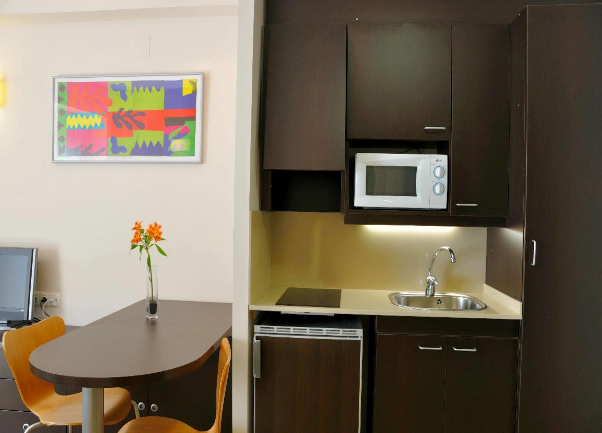 Apartamento Residencia Universitaria Erasmo Madrid