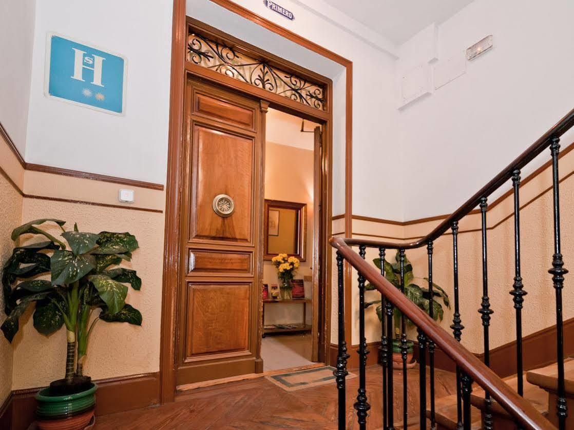 Oporto Guest house 2*