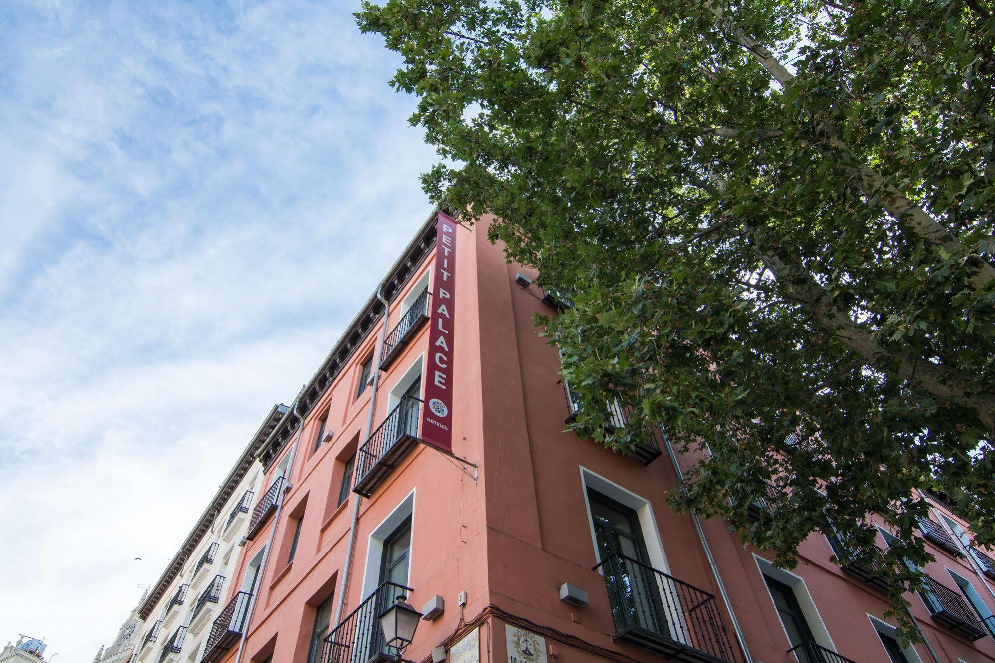 Petit Palace Plaza Del Carmen 4* Madrid