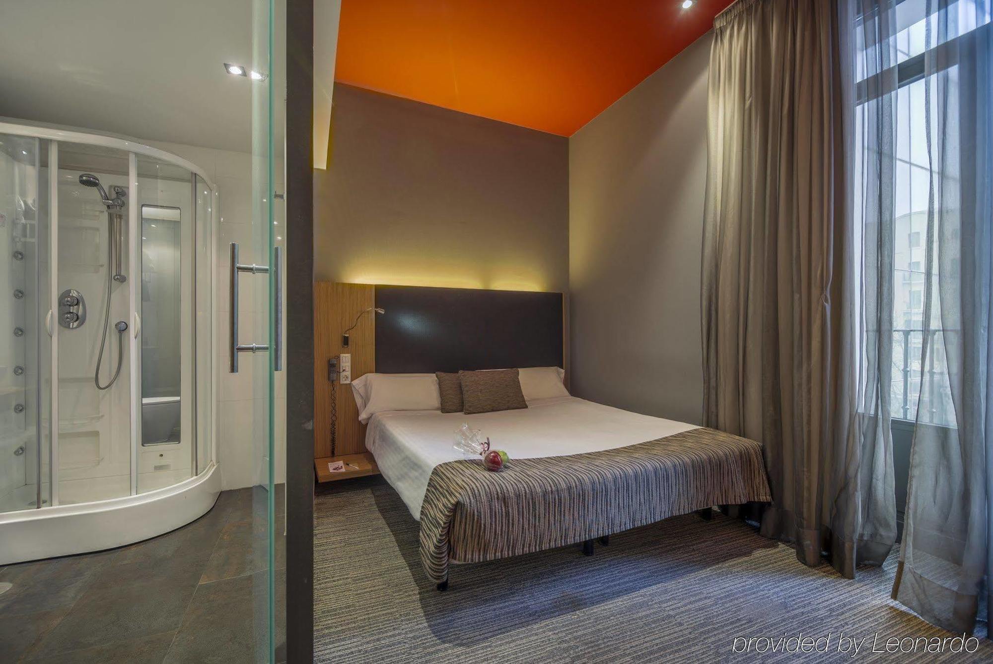 Hotel Petit Palace Plaza Del Carmen Madrid