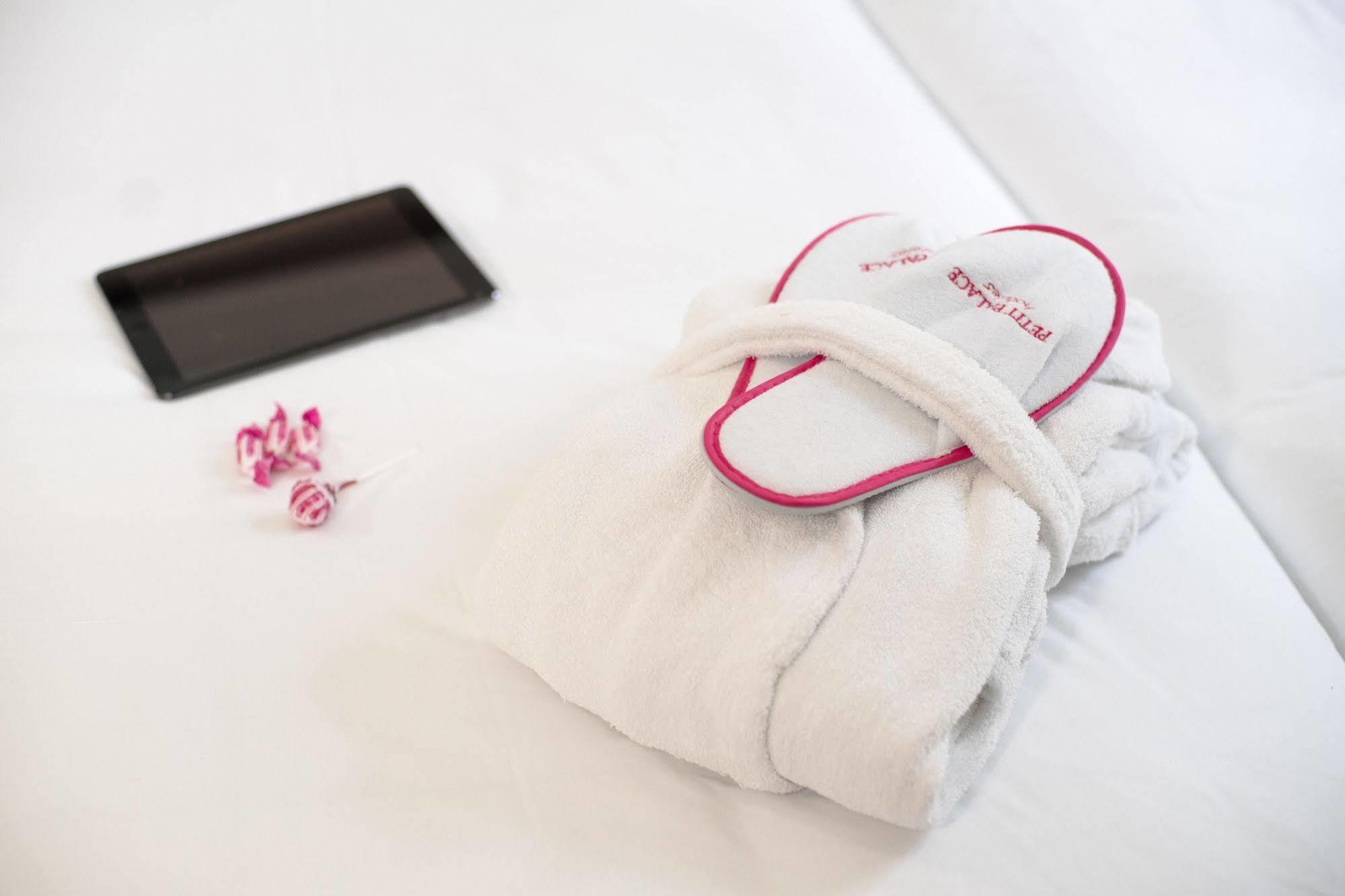 Hotel Petit Palace Plaza Del Carmen Madrid