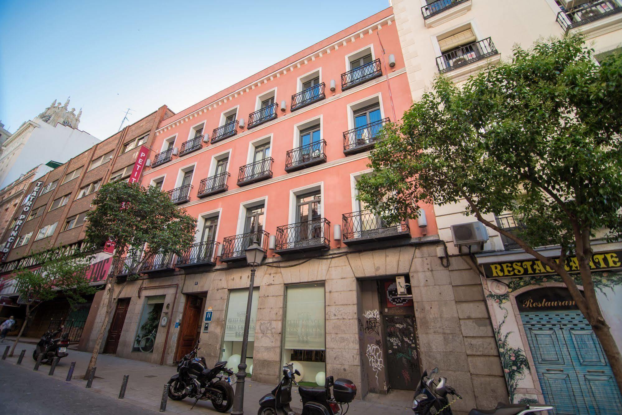 Petit Palace Tres Cruces