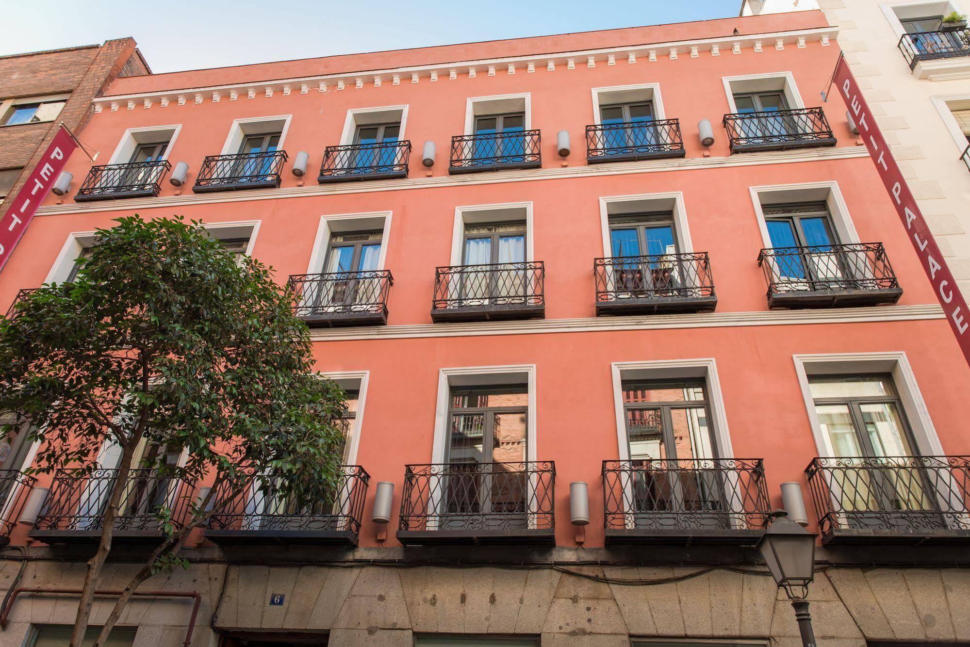 Hotel Petit Palace Tres Cruces