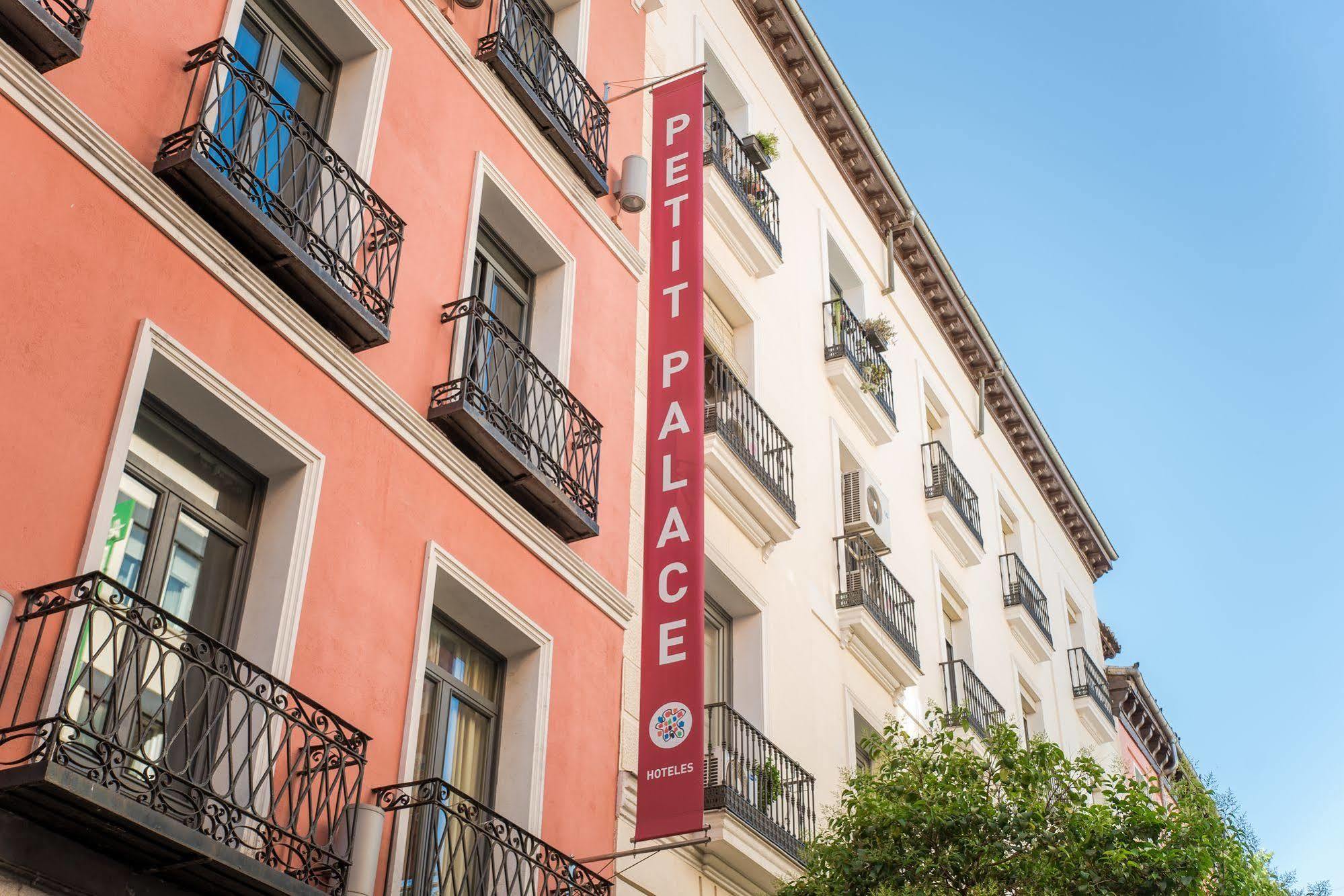 Hotel Petit Palace Tres Cruces Madrid