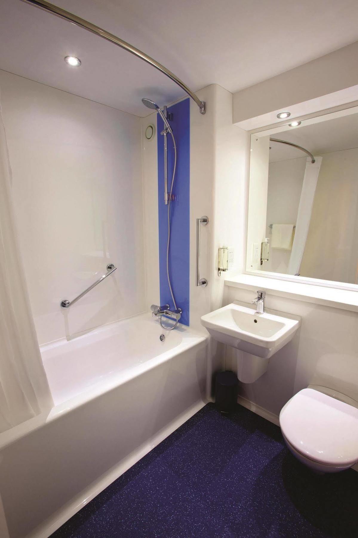 Travelodge Torrelaguna 3*