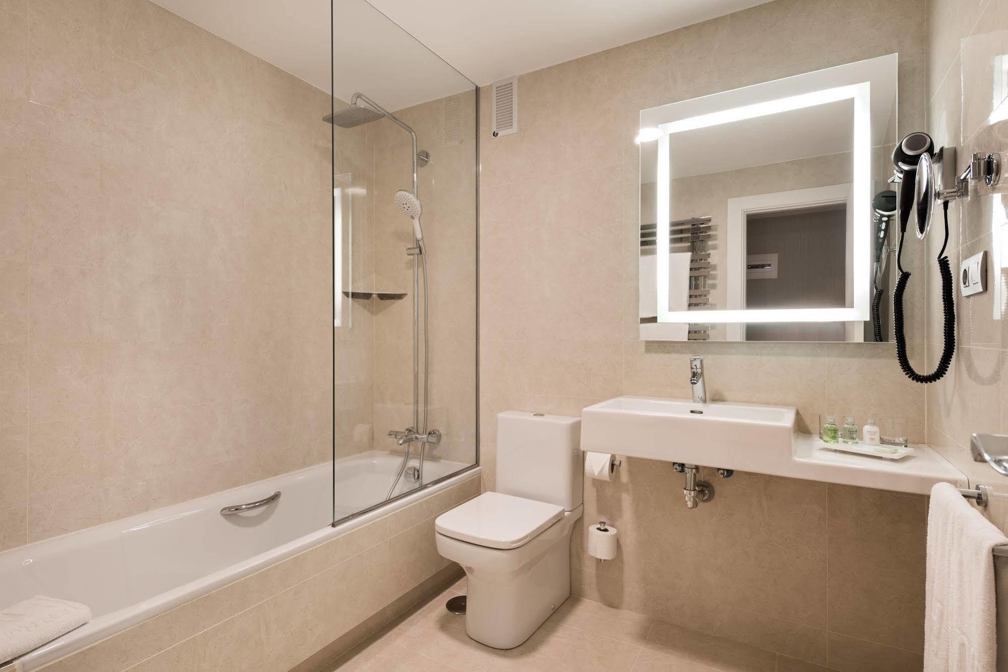 Nh Chamberí Hotel 3*